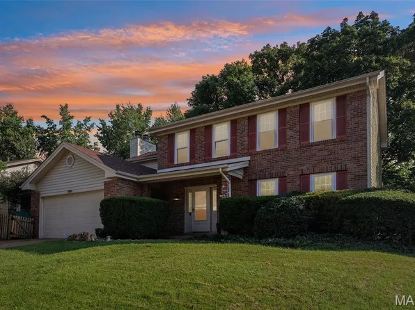 800 Eaglebrooke Dr, Ballwin, MO 63021