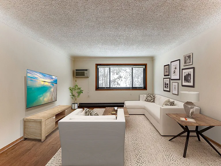 Mark Court Apartments — Photo 8