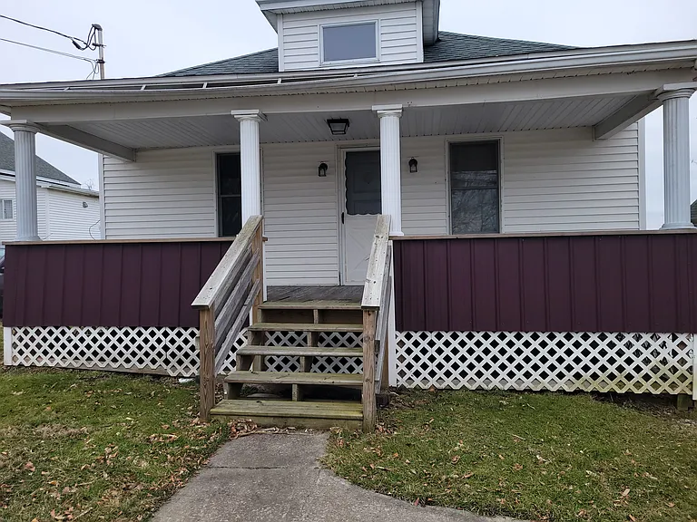 2564 Stewartstown Rd — Photo 1