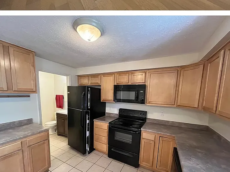 414 S Main St — Photo 13
