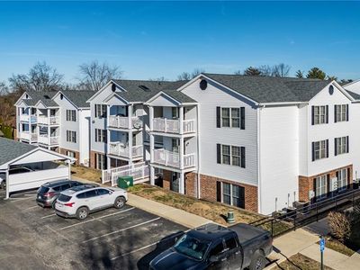 2562 Coppergate Square Dr APT H, Saint Louis, MO, 63129