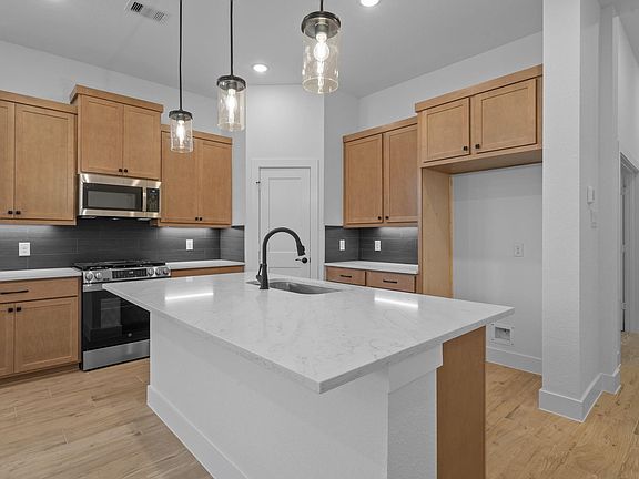 2nd image of 291 Mallards Rim Dr