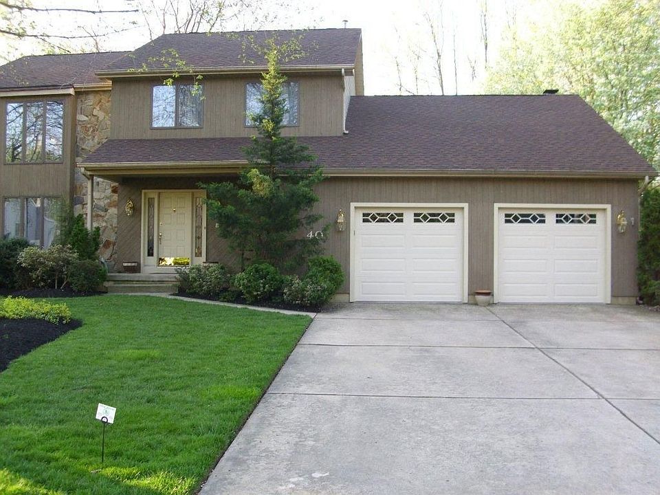 40 Callison Ln