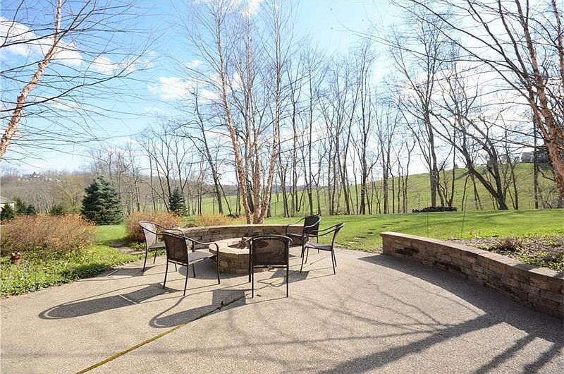 2nd image of 303 Country Brook Dr