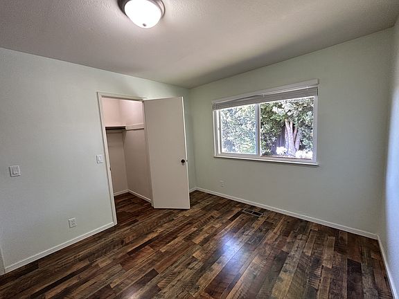 4th image of 467 E McKinley Ave