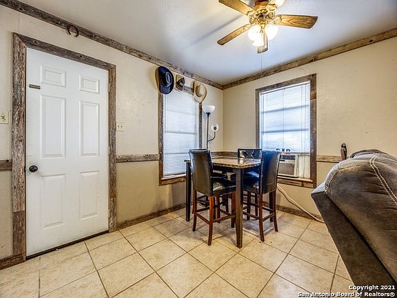 5th image of 147 Shady Oaks Ct