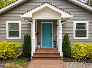 241 White Pine Dr, Fair Play, SC 29643