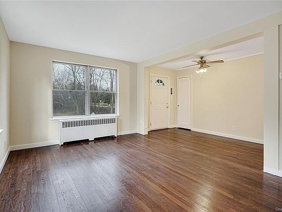 4th image of 5 South Ln