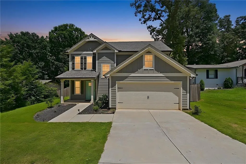 3 bed, 2.0 bath, 1556 sqft, $2,500 — Photo 2