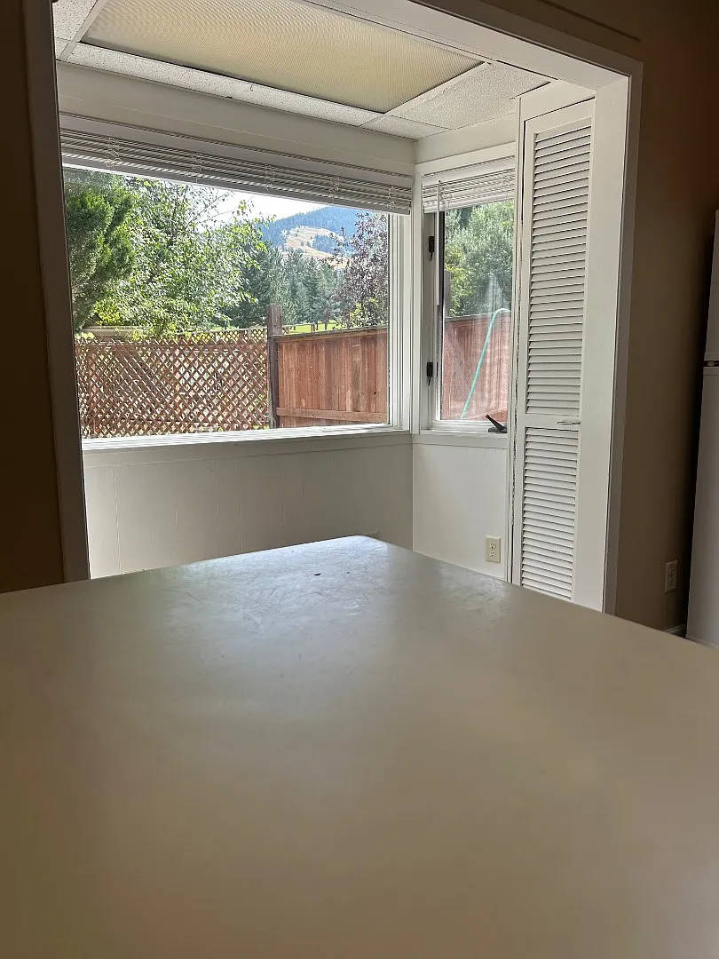 908 Whitaker Dr - 908 Whitaker Dr. — Photo 1