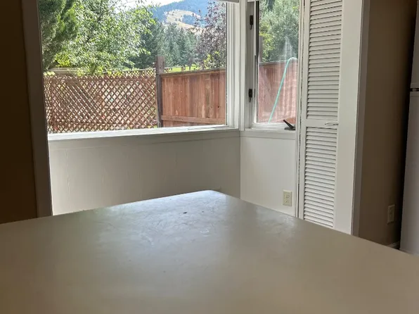 908 Whitaker Dr, Missoula, MT 59803