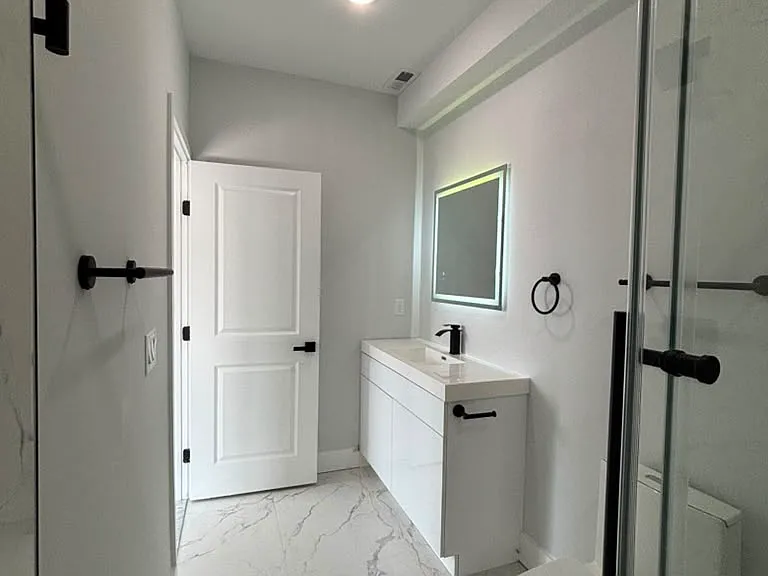 675 N 41st St #7 — Photo 14