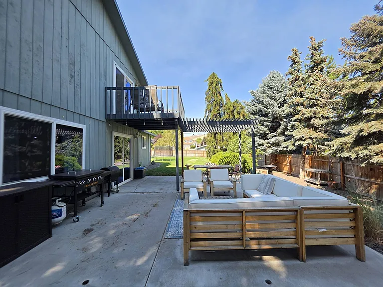 265 Joshua Rd — Photo 32