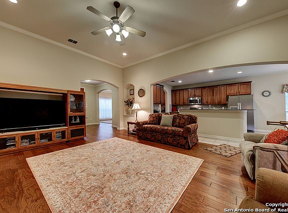 5th image of 13510 Adonis Dr