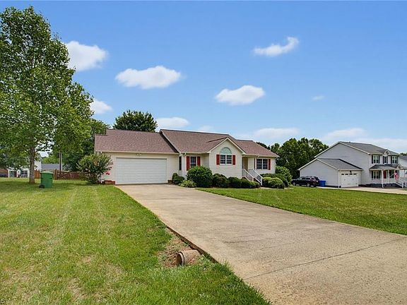3rd image of 521 Lowergate Ln