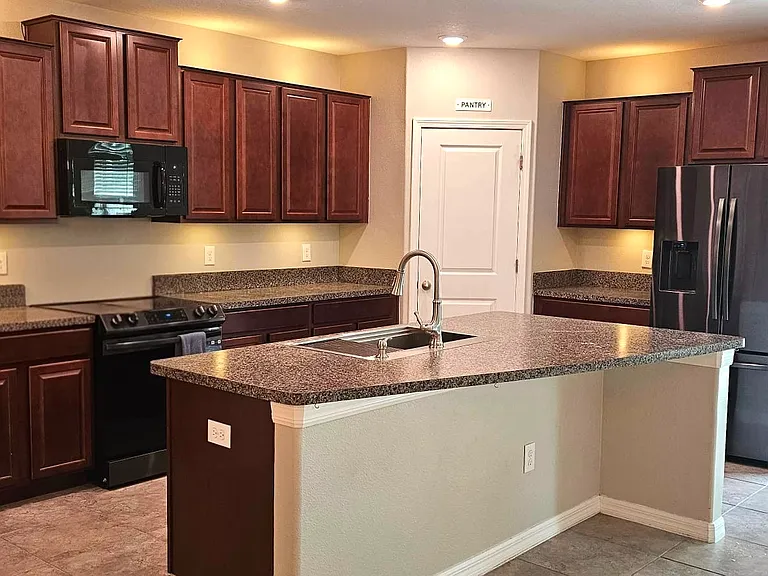 10207 Boggy Moss Dr — Photo 2