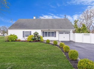 108 S Bicycle Path, Selden, NY 11784