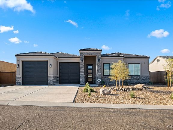 2nd image of 2660 Kingman Drive