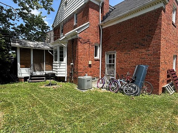 4th image of 4068 Lambert Rd