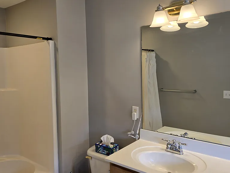 2933 Stratford Way — Photo 11