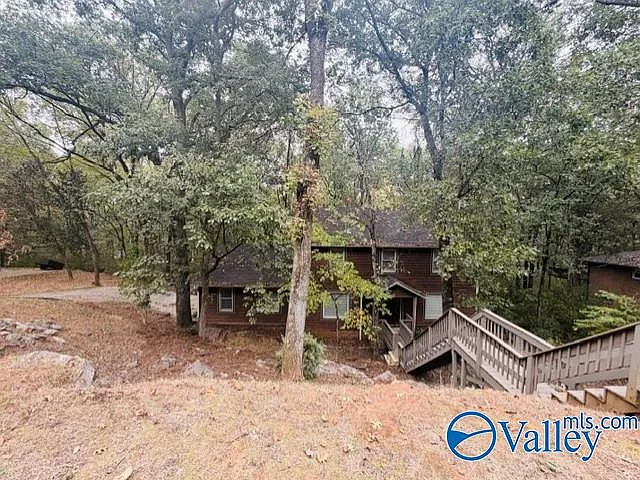 3 bed, 2.5 bath, 2367 sqft, $1,895 — Photo 4