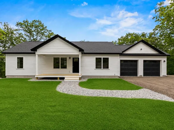 1106 Meadow Road, Casco, ME 04015