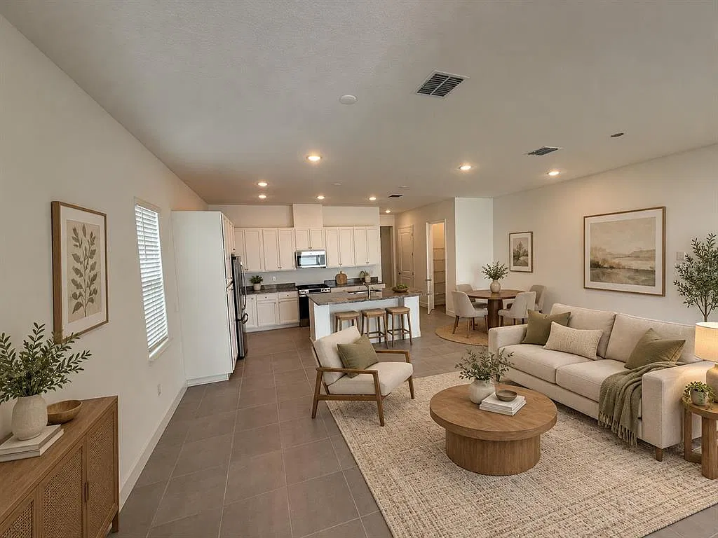 4 bed, 4.0 bath, 2600 sqft, $4,000 — Photo 3