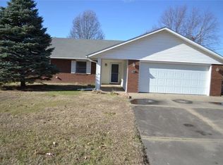 1402 SE South St, Bentonville, AR 72712