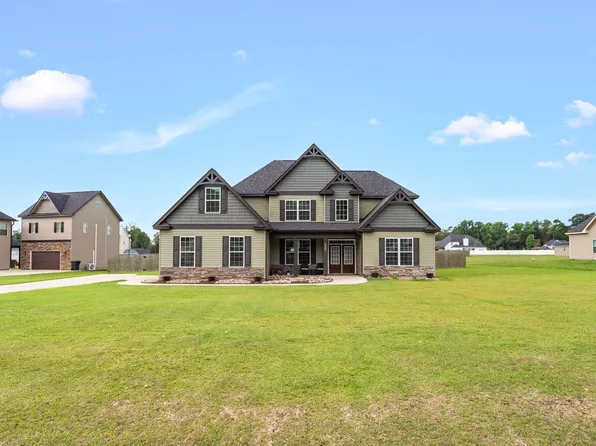 6227 Shannon Woods Way, Hope Mills, NC 28348