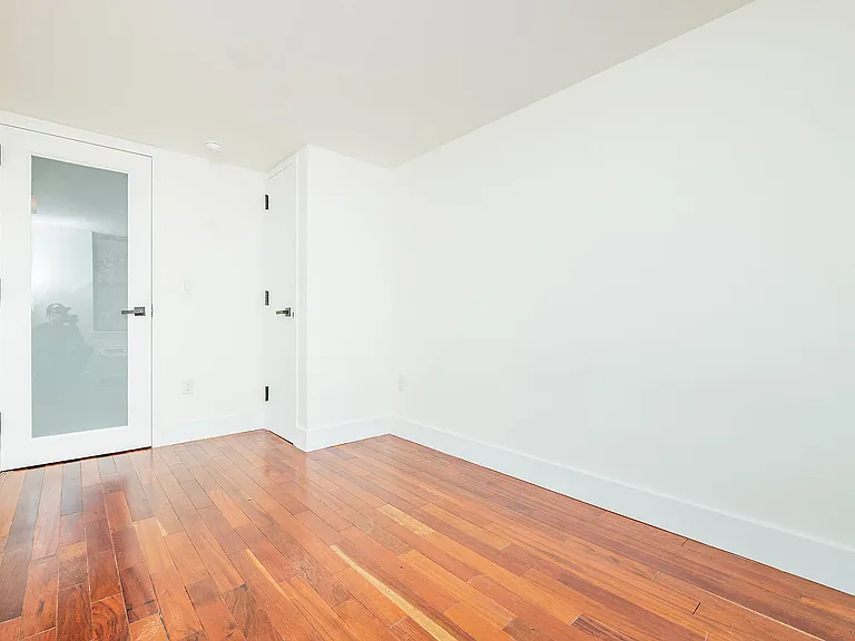 1434 De Kalb Ave #3L — Photo 9