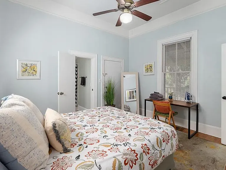 240 SW 3rd St #B — Photo 16