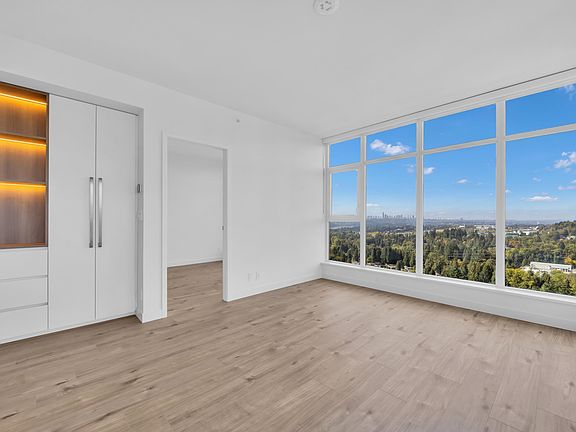 3rd image of 720 Farrow St #1608