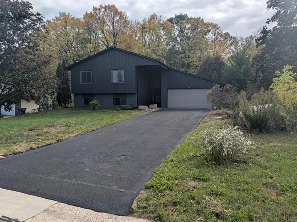 1809 W 138th St, Burnsville, MN 55337