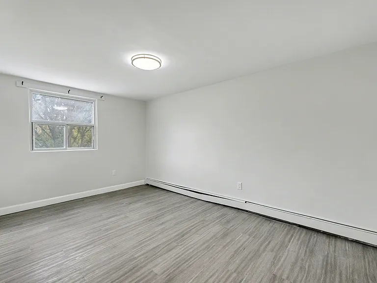 76 Mary St — Photo 18