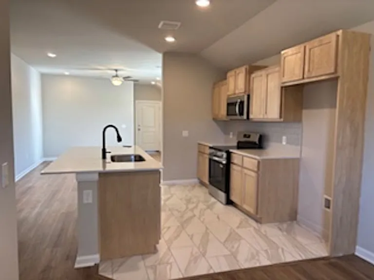 9109 Washita Creek Dr — Photo 4