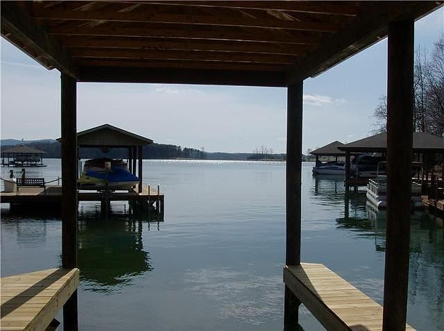 1st image of 21 Dogwood Ln