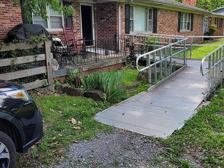 520 College St #A — Photo 8