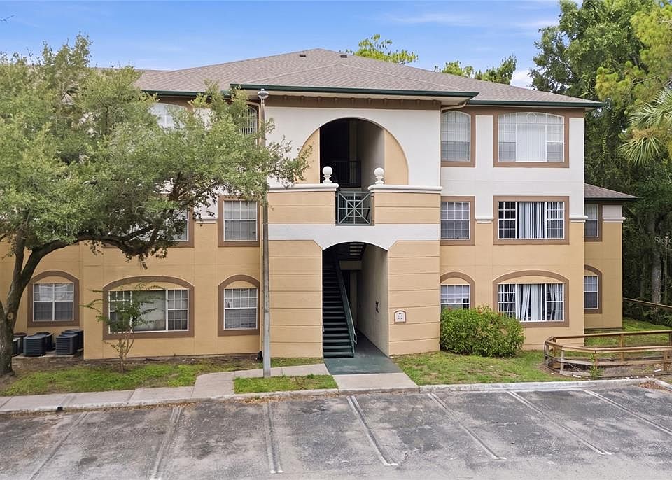 1st image of 17112 CARRINGTON PARK DRIVE #926