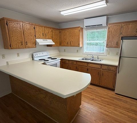 3rd image of 313 Cagle Branch Rd #4
