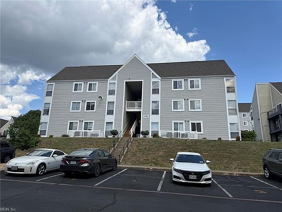 2nd image of 1380 Hunters Rd APT G