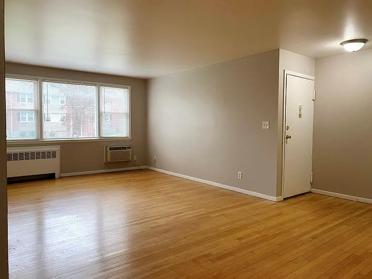 Riverhill Apartments — Photo 54