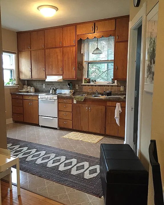 Kitchen Unit 1