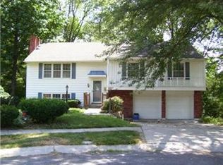 6827 NW Park Plaza Dr, Kansas City, MO 64151