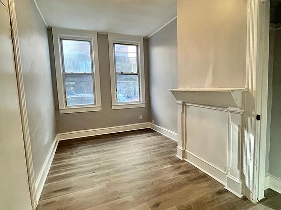 3rd image of 50 Jordan Ave APT 1L