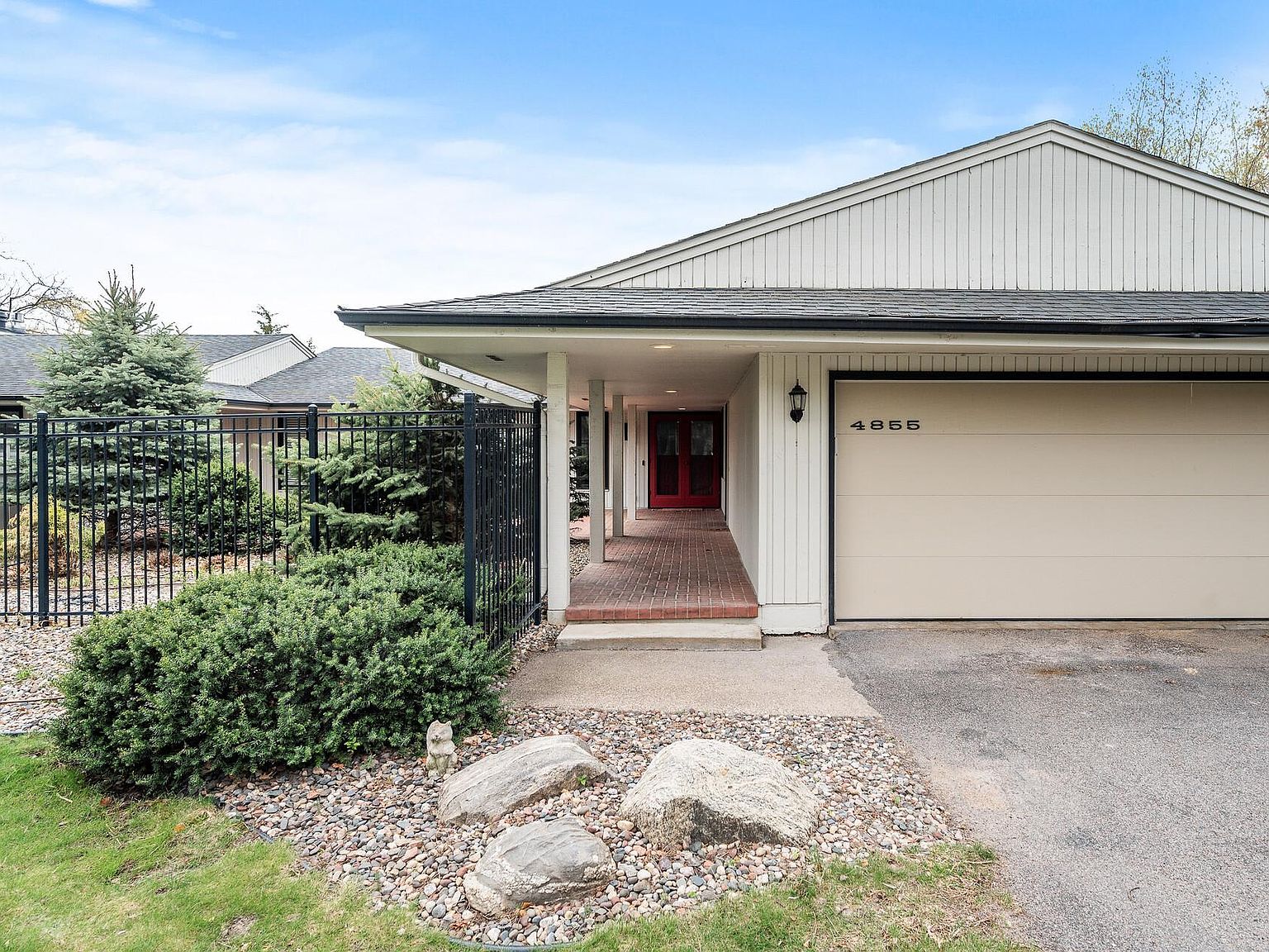 4855 Regents Walk, Shorewood, MN 55331 Zillow