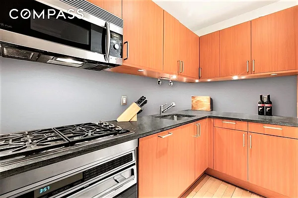Rented by Compass | media 2