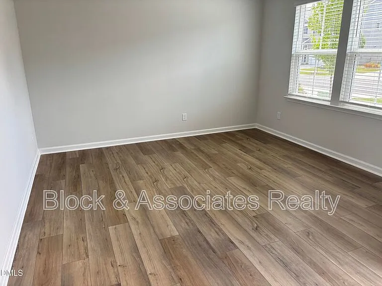 3230 Pelican Ln — Photo 7