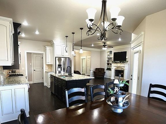 3rd image of 192 Coral Dr