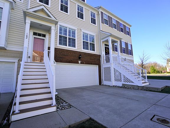 2nd image of 102 Bishop Dr