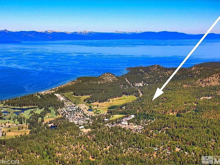Our location just a mile from Nevada beach. There is a paved bike path that goes directly to the water!